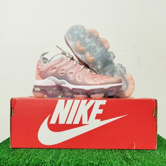 vapormax bleached coral